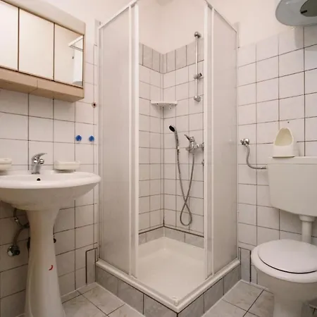 Family-friendly With Swimming Pool - 5489 *