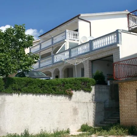 Family-friendly With Swimming Pool - 5489 Apartman Crikvenica