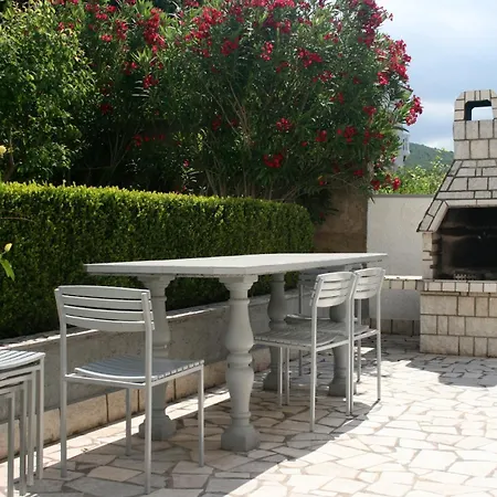 Family-friendly With Swimming Pool - 5489 * Crikvenica